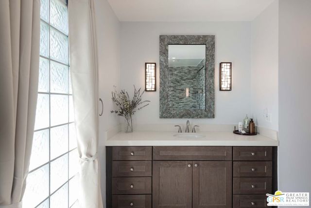 1595 E Canyon Estates Drive, Palm Springs CA: https://media.crmls.org/mediaz/b2c012d1-8933-4d80-ae7e-18b81756fbd7.jpg