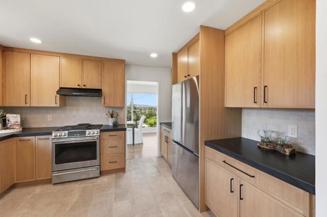 Image 9 of 47 For 723 Linda Court