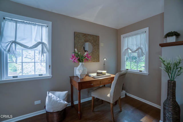 584 Rosemont Avenue, Pasadena CA: https://media.crmls.org/mediaz/b2c05d0d-df27-41e5-b5e0-238462e3afef.jpg
