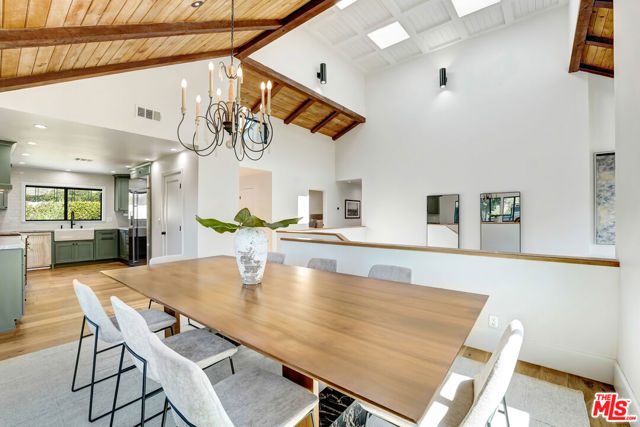 2506 Zorada Drive, Los Angeles CA: https://media.crmls.org/mediaz/b2c06ef6-0eab-48c9-a891-4182903e938a.jpg