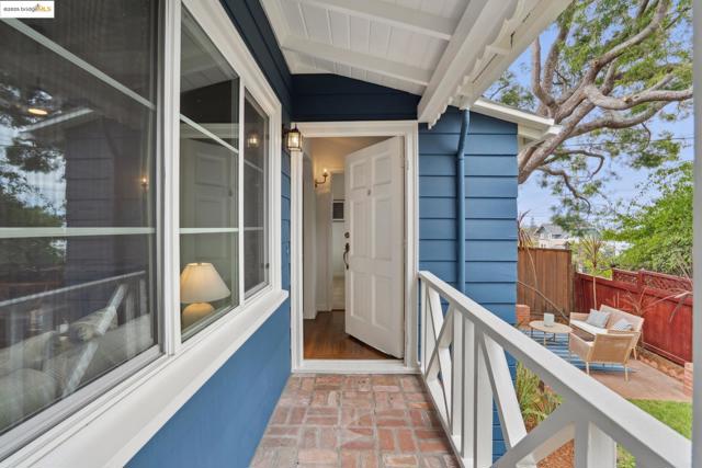4006 Lincoln Ave, Oakland CA: https://media.crmls.org/mediaz/b2c0cd10-e828-47a5-9d68-ba3332e7c332.jpg