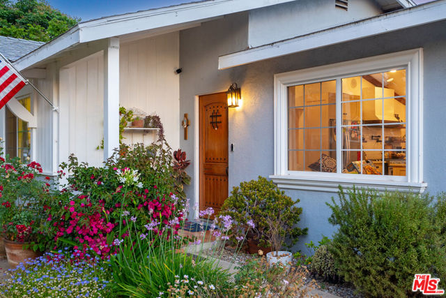 4090 Eileen Street photo 4