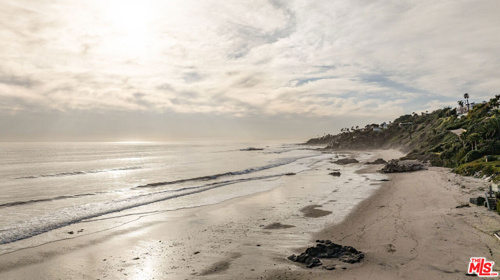 0 Pacific Coast Highway