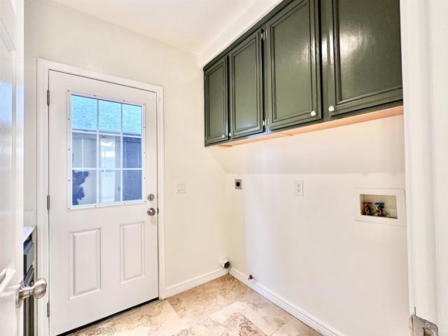 Detail Gallery Image 17 of 35 For 5155 via Seville, Oceanside,  CA 92056 - 3 Beds | 2/1 Baths