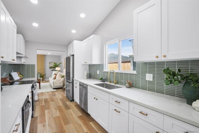 7111 Regner Rd, San Diego CA: https://media.crmls.org/mediaz/b2c40b51-739a-489c-9324-88aa2b020bf8.jpg