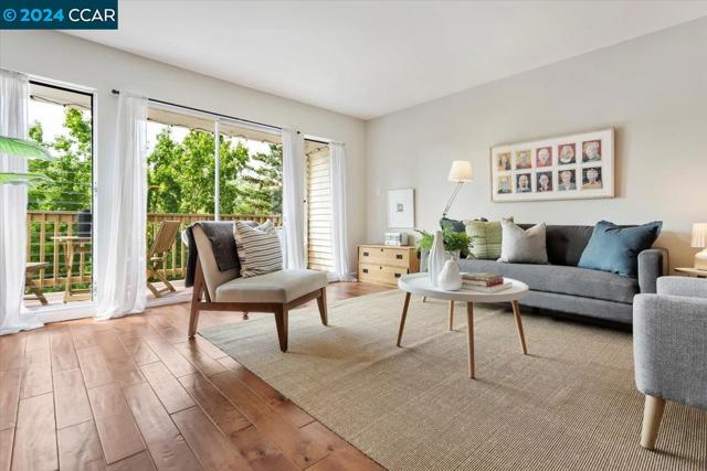 Image 4 of 33 For 122 Ascot Court  C