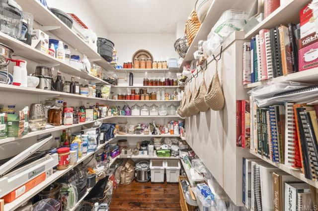 14963 Huntington Gate Drive, Poway CA: https://media.crmls.org/mediaz/b2c87b1c-13e6-49b9-bf18-2da6659b2c1f.jpg