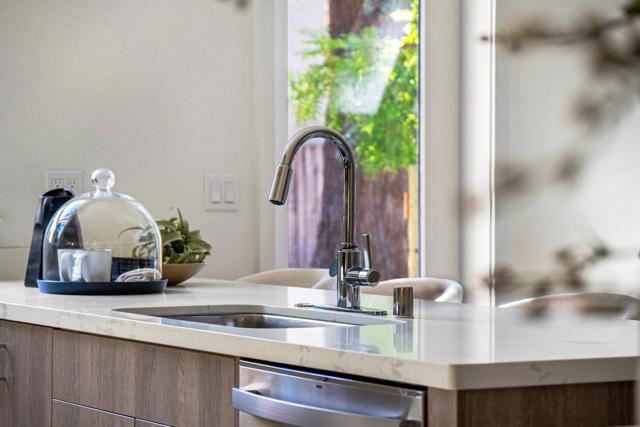 139 Flynn Avenue, Mountain View CA: https://media.crmls.org/mediaz/b2c8e223-b9b7-4d3f-a950-fca6b311973d.jpg