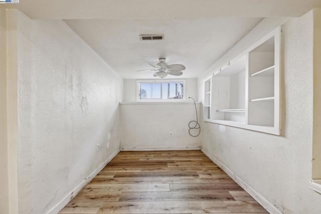 Image 50 of 60 For 25321 Morse Ct