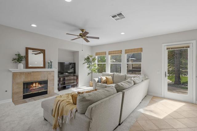 Detail Gallery Image 14 of 44 For 371 Plaza Toluca, Chula Vista,  CA 91914 - 5 Beds | 4 Baths