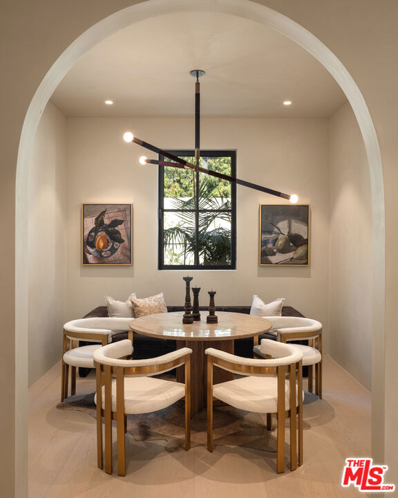 MLS #25572987 img 12