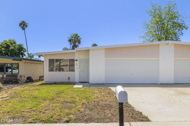 307 Lark Ellen Avenue, Ojai CA: https://media.crmls.org/mediaz/b2cae42e-5d97-4f24-afbb-7361cb5515d4.jpg
