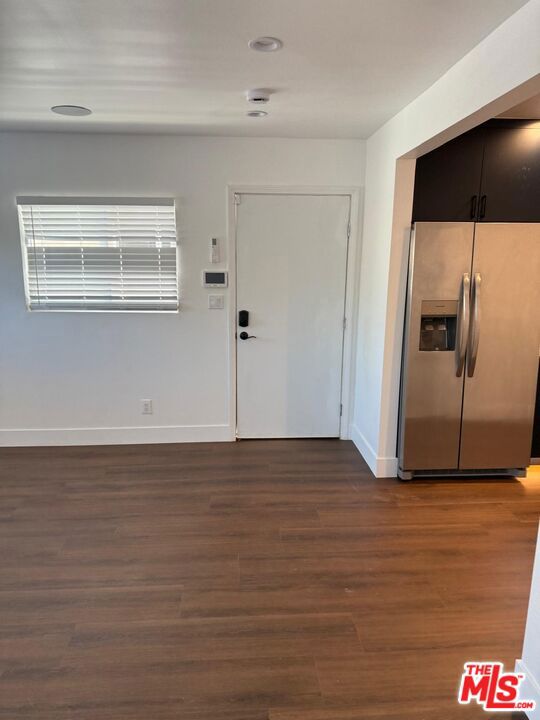 6626 Blewett, Van Nuys CA: https://media.crmls.org/mediaz/b2cc8527-5bad-4ce1-b5bf-b6ab403a4b9b.jpg