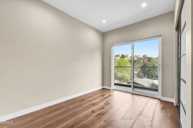 Detail Gallery Image 17 of 40 For 3933 Glenalbyn Dr, Mount Washington,  CA 90065 - 4 Beds | 4 Baths