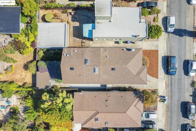 1026 Ventura Ave, Albany CA: https://media.crmls.org/mediaz/b2cde606-2771-4a38-985f-6e9483d8e2a6.jpg