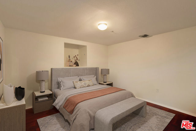 2447 Norwalk Avenue, Los Angeles CA: https://media.crmls.org/mediaz/b2ce4f84-2672-4d7f-b201-9690197bf9f9.jpg