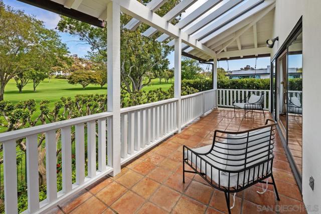 7505 Pepita Way, La Jolla CA: https://media.crmls.org/mediaz/b2cece4b-9a8b-4d2d-9cbb-dc55e9e250ca.jpg