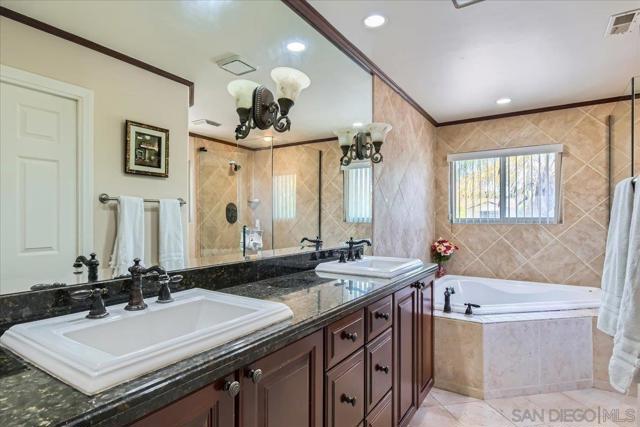 13422 Little Dawn Ln, Poway CA: https://media.crmls.org/mediaz/b2cfd776-a393-442e-8abf-db01445f490e.jpg