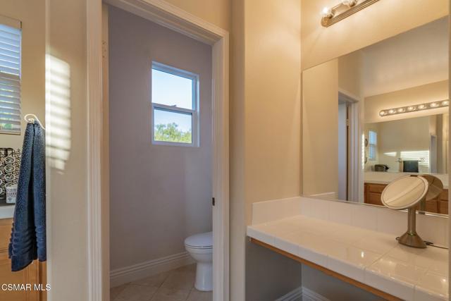 4260 Crabapple Court, Moorpark CA: https://media.crmls.org/mediaz/b2d2ce2d-c6e8-40ea-ba79-db16b91d72b4.jpg