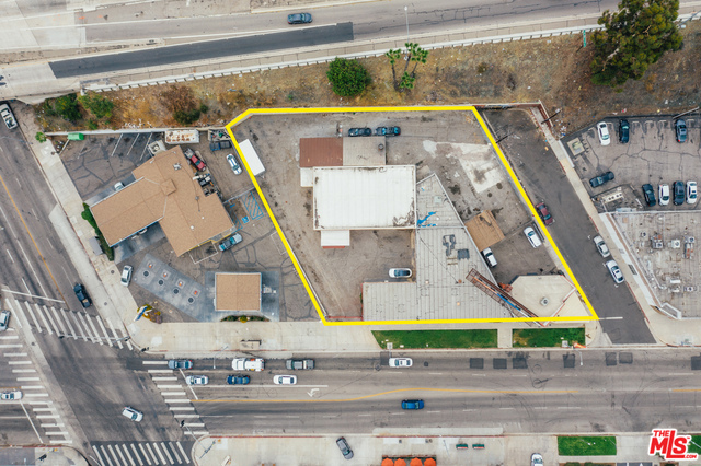 10803 Riverside Drive photo 2