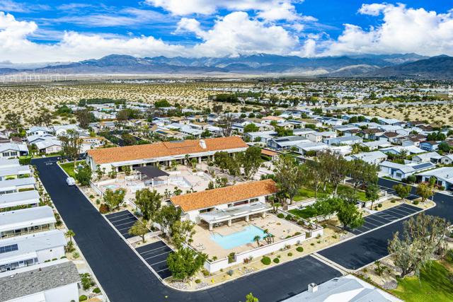 15300 Palm Drive, Desert Hot Springs CA: https://media.crmls.org/mediaz/b2d33ef1-0355-4e38-a53c-c6c6b13339fc.jpg