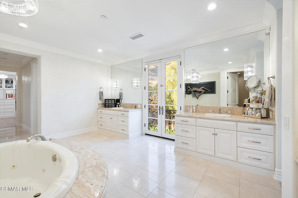 MLS #226003928 image #25
