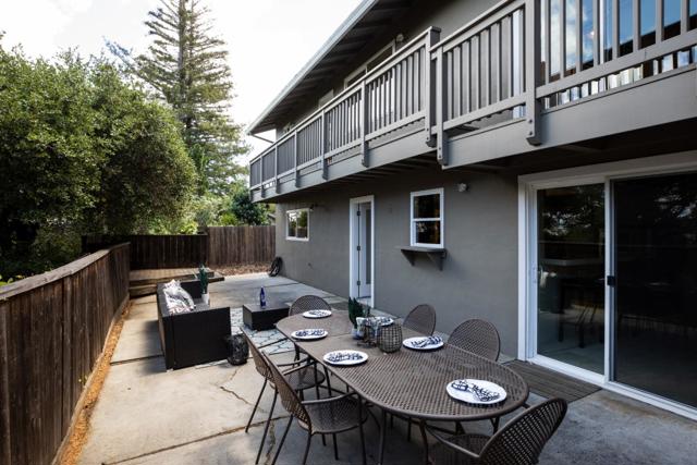 2910 Sherwood Drive, San Carlos CA: https://media.crmls.org/mediaz/b2d45674-193d-4912-9770-38ee769044d5.jpg