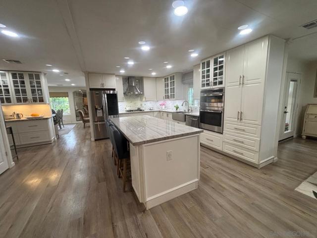 1930 W San Marcos Blvd, San Marcos CA: https://media.crmls.org/mediaz/b2d572e2-529d-46cb-894f-6dded367cc9c.jpg