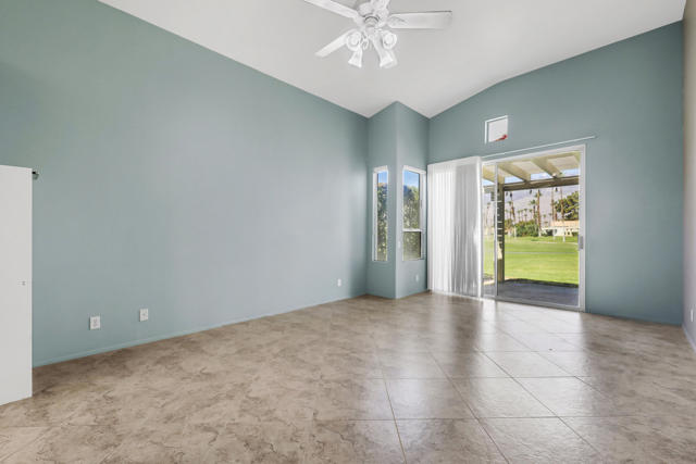 29879 E Trancas Drive, Cathedral City CA: https://media.crmls.org/mediaz/b2d62dcf-1209-46ce-882b-e026a96b5f8f.jpg