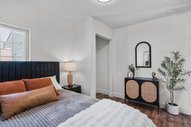 4119 Orange Ave, San Diego CA: https://media.crmls.org/mediaz/b2d76308-0dd4-4c2c-8cf1-f8548b52de04.jpg