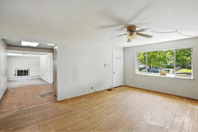 3440 New Jersey Avenue, San Jose CA: https://media.crmls.org/mediaz/b2d7a656-90ac-4314-bc24-0d92b3c3d67b.jpg