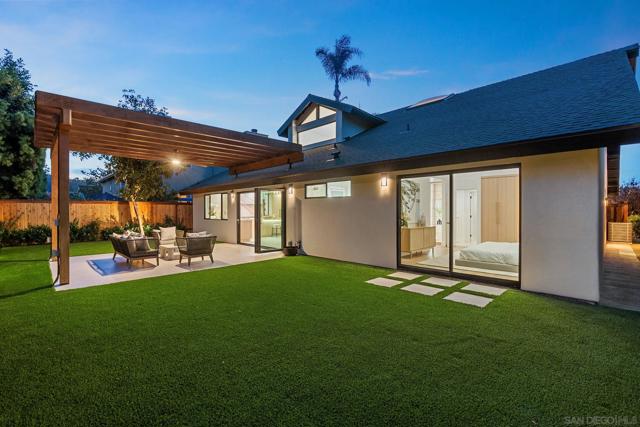 3835 Via Reposo, Rancho Santa Fe CA: https://media.crmls.org/mediaz/b2d7ac47-3cff-49bc-91af-bf03cdd94ade.jpg