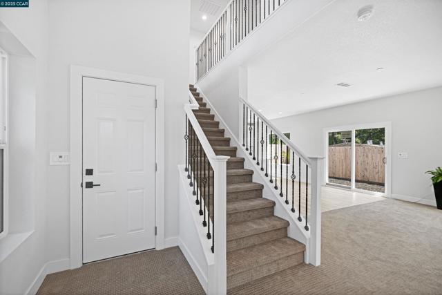 2722 Cowell Rd, Concord CA: https://media.crmls.org/mediaz/b2d8050e-e3b9-4da7-adc4-578d7388ba1a.jpg