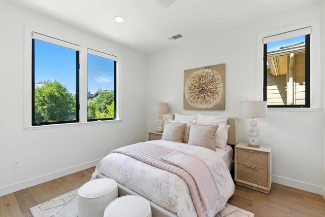 405 Spruce Lane, Palo Alto CA: https://media.crmls.org/mediaz/b2d81645-0572-4a5f-baec-3298220a2e79.jpg