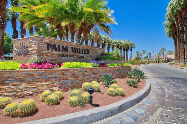 38417 Nasturtium Way, Palm Desert CA: https://media.crmls.org/mediaz/b2d86e37-a8d7-48a3-8b60-313eed26e868.jpg