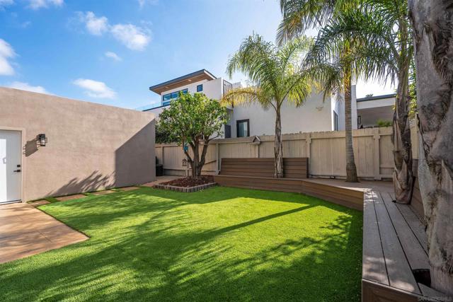 Image 60 of 75 For 4593 Coronado Ave