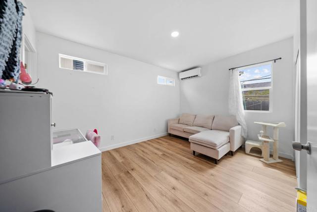 42 48 E 5Th Street, National City CA: https://media.crmls.org/mediaz/b2da7f6d-327f-4cb9-99c6-252e50d7361a.jpg