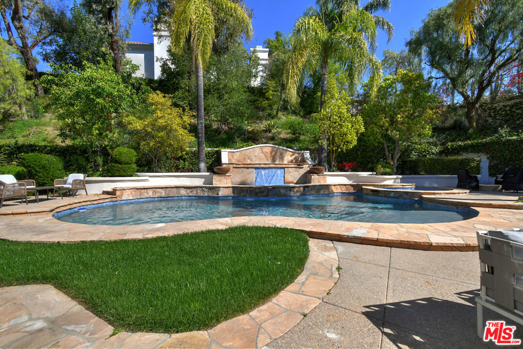 MLS #26858919 image #52