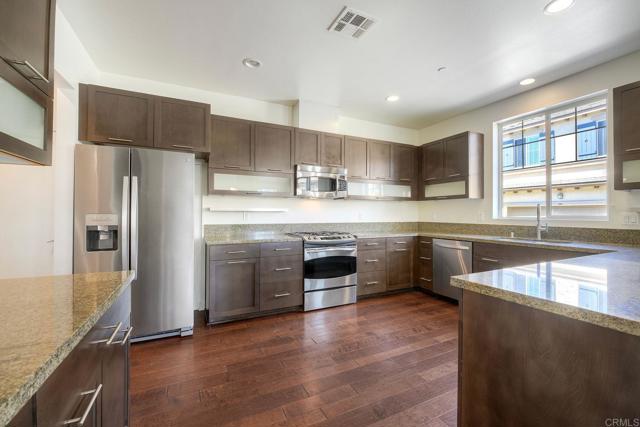 Image 6 of 38 For 10653 Golden Willow  143