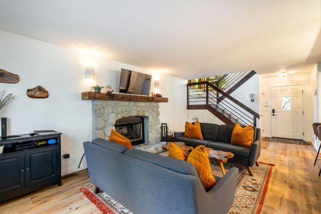 24542 Fern Valley Road, Idyllwild CA: https://media.crmls.org/mediaz/b2db1d0e-1c26-4be8-8808-9bd1e265936d.jpg