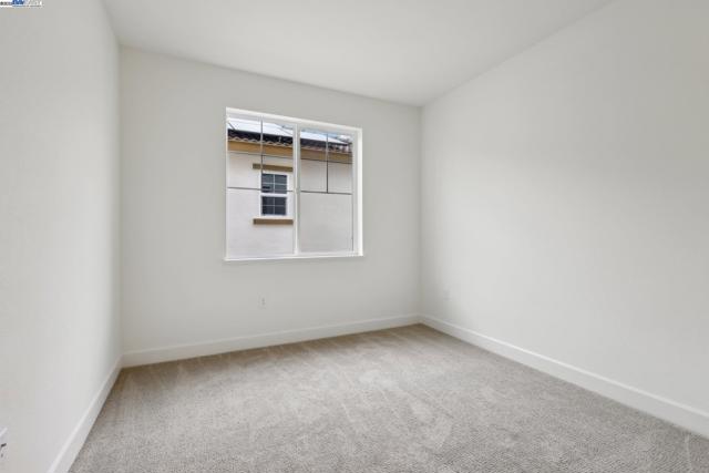 231 Mindy Way, Pittsburg CA: https://media.crmls.org/mediaz/b2db75d9-4073-4cd9-84fb-08d4afcc712c.jpg