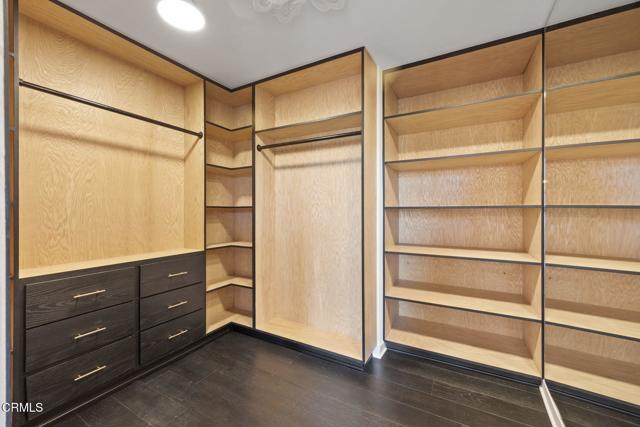 40 Saddlebow Road, Bell Canyon CA: https://media.crmls.org/mediaz/b2dbb54a-ab58-43ea-b4c4-3ede7ae41431.jpg