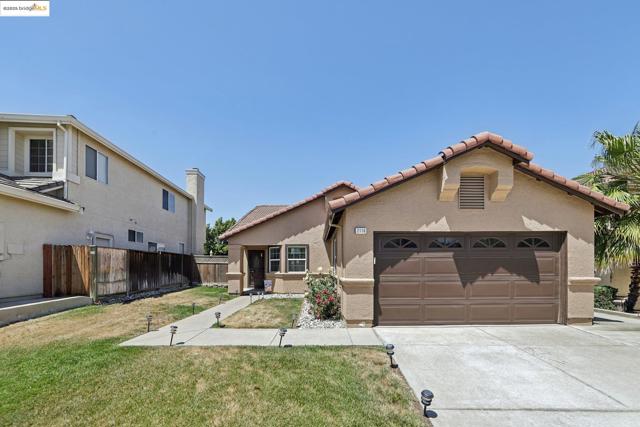 2118 Connie Ln, Oakley CA: https://media.crmls.org/mediaz/b2ddf26e-7fe9-4634-bfb1-e02ad2d57f24.jpg