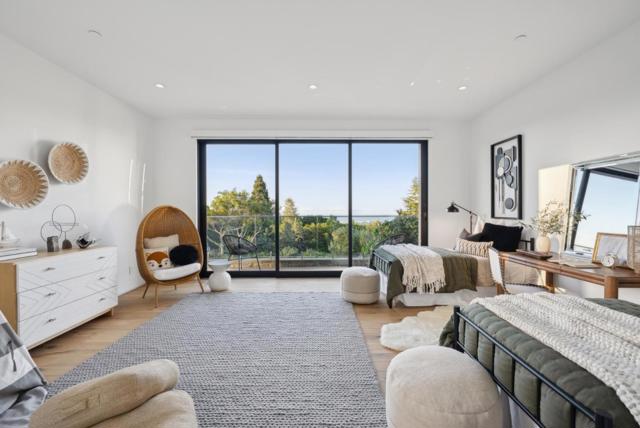 855 Darrell Road, Hillsborough CA: https://media.crmls.org/mediaz/b2de21bf-0a82-4d28-961d-4819b1c7f7b5.jpg