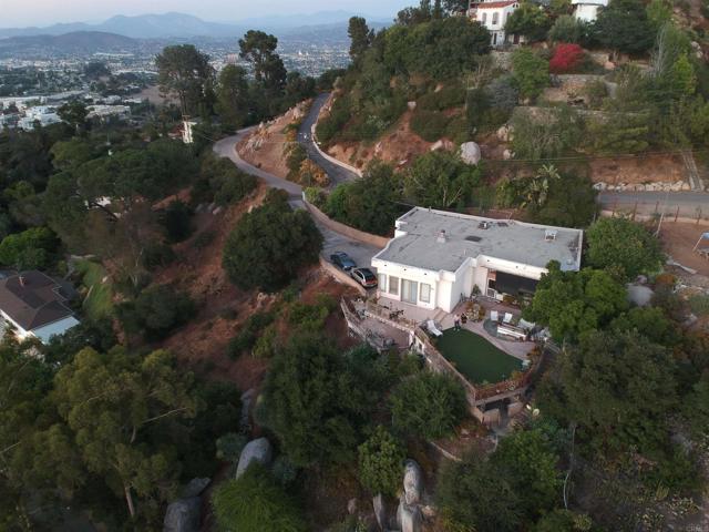 Detail Gallery Image 6 of 11 For 9542 Ridgecrest Dr, La Mesa,  CA 91941 - – Beds | – Baths