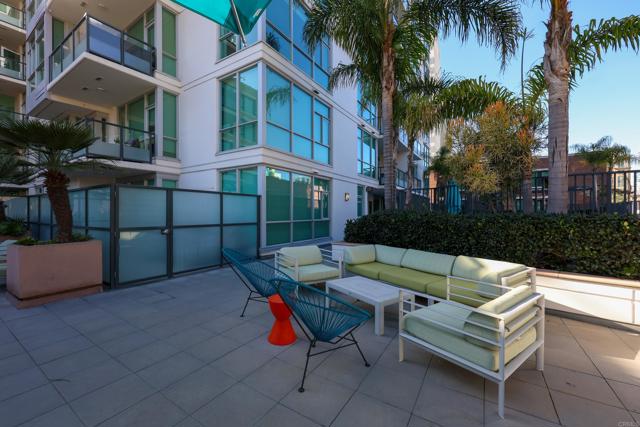 325 7Th Avenue, San Diego CA: https://media.crmls.org/mediaz/b2defaae-6a8f-40b1-811b-d6ce7578c2e0.jpg