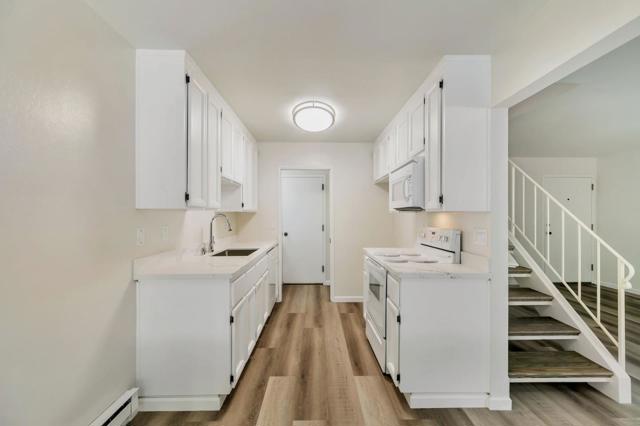 476 N Winchester Boulevard, Santa Clara CA: https://media.crmls.org/mediaz/b2df21d8-c881-4619-b4ff-551a8f5846b5.jpg