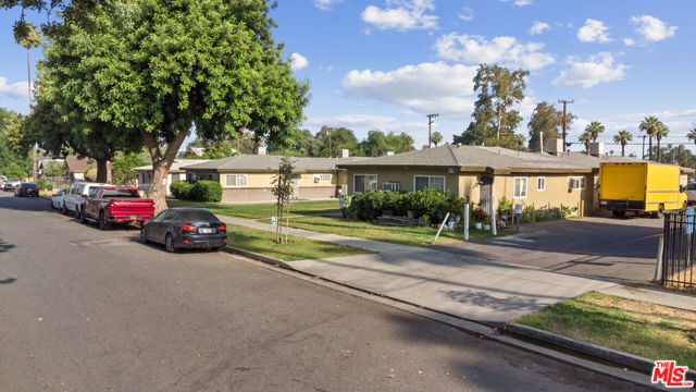 Image 2 of 9 For 1813 Loma Vista Street