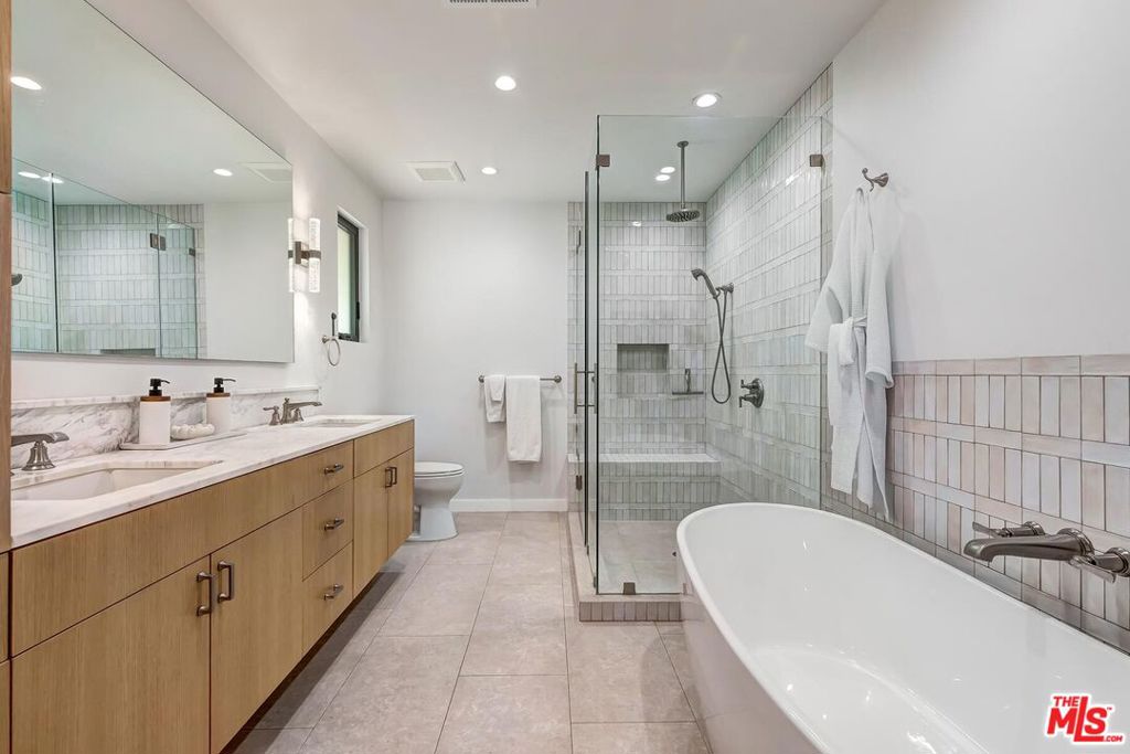 MLS #26840661 image #24
