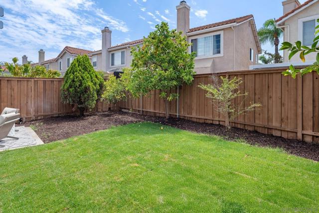 9471 Compass Point Dr S, San Diego CA: https://media.crmls.org/mediaz/b2e208e7-6822-43df-8d2b-d27d3372de2d.jpg